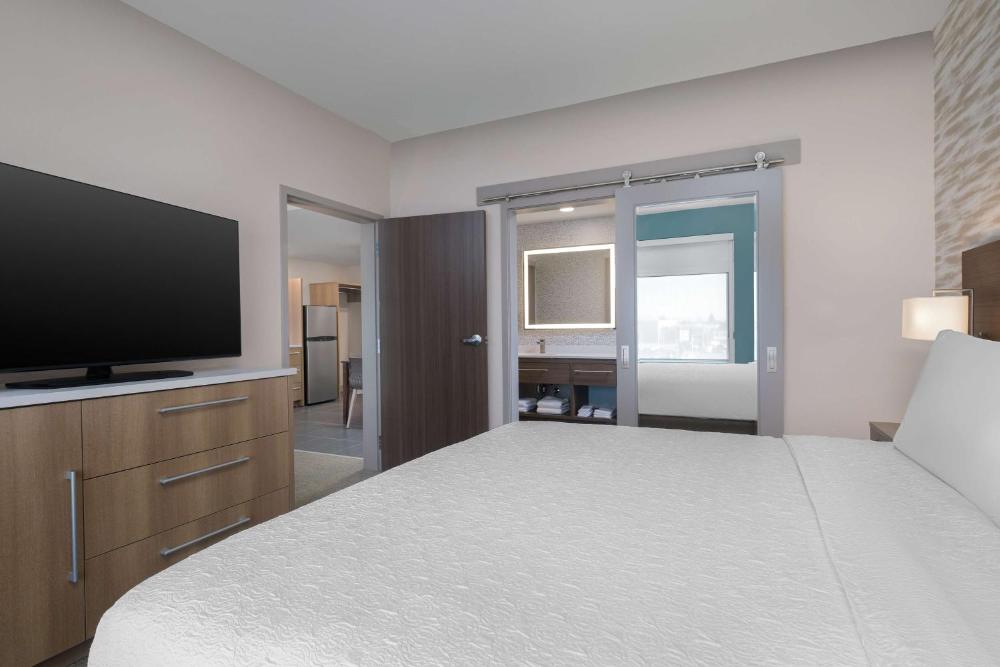 One-Bedroom King Suite interior