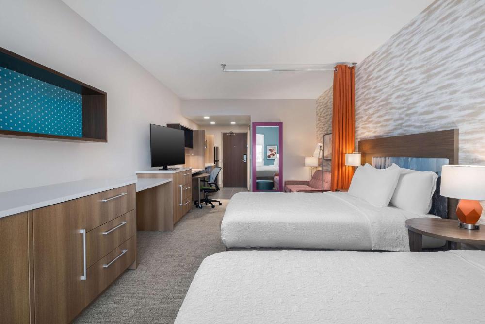 Studio Suite with Two Queen Beds interior